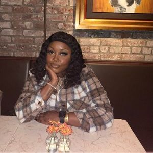 Meet your Posher, Madii